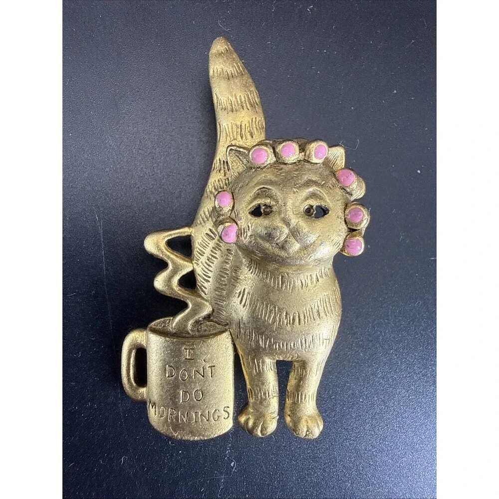 Vintage Signed Danecraft Gold Tone Cat “I Don’t Do Mornings” Brooch/Pin